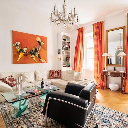 Апартаменти Imperial Gem . Flamboyant Studio . Heart Of Відень Екстер'єр фото